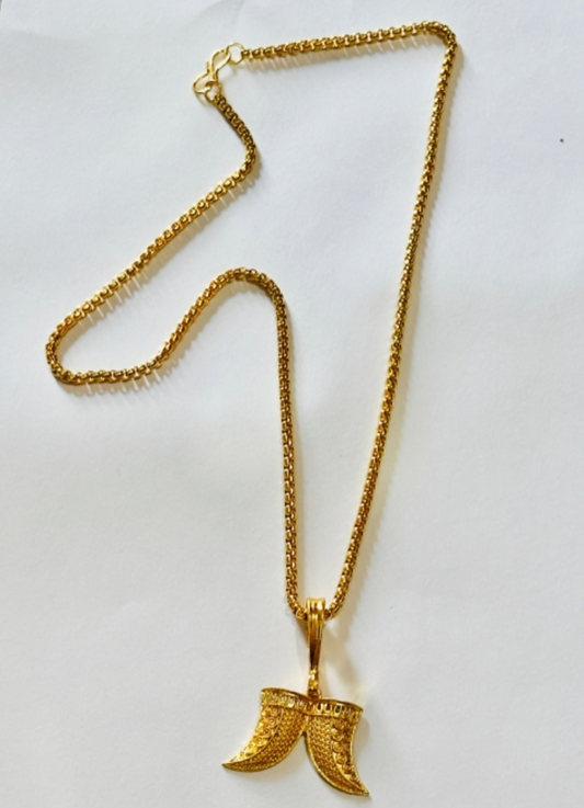 Baggy Golden Necklace